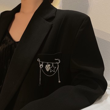 胸針女高檔氣質流蘇五角星日系潮個性別針衣領扣防走光配飾潮