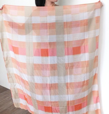 粉橘交錯 格紋 絲棉 圍巾 絲巾 微瑕