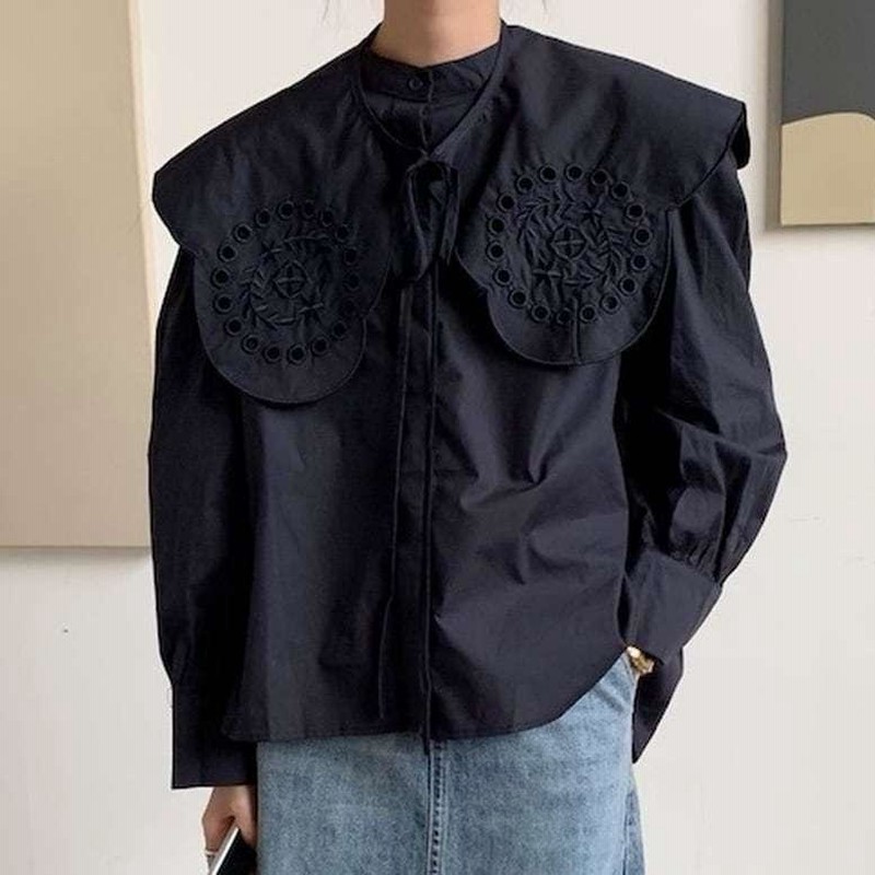 2color ビッグカラーブラウス 刺繍襟付きシャツ 前開き 長袖 ボリューム袖 リボン 刺繍 衿付き 紺 クラシック ボタニカル ボヘミアン 2color ビッグカラーブラウス 刺繍襟付きシャツ 前開き 長袖