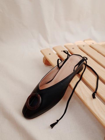 Wood Ring Mules Black
