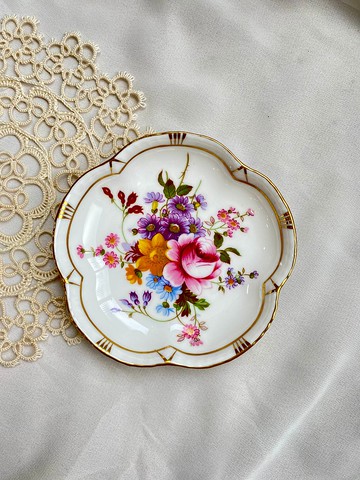 【好日戀物】 英國手繪金邊花盤小碟儀式感