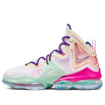 Nike LeBron 19 EP 'Valentine's Day'