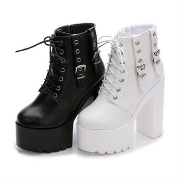 【Sp house】秋冬知性步調綁帶粗高跟馬丁靴(2款2色可選)