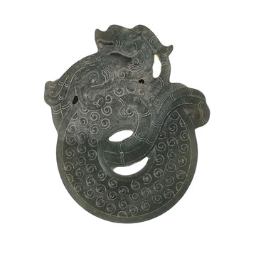 《博古珍藏》天然和闐玉雕螭龍出廓玉璧把玩．38公克．玉珮項鍊配飾．國際拍賣級．早期收藏．老件文物．感恩特賣．超值回饋