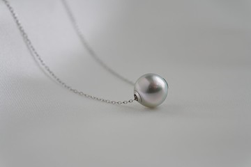 稀少9.5-10mm 日本akoya海水珍珠 天然真多麻色 路路通項鏈 18K金