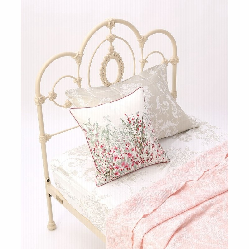 なっく様専用 ローラアシュレイ風背当て付き椅子シートクッション4枚