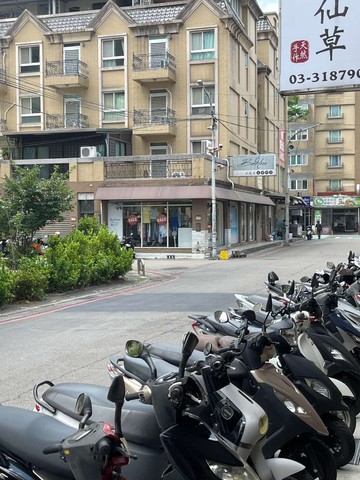 機捷A8長庚商圈透天金店面~屋主超想賣~大降價｜桃園市龜山區文化一路