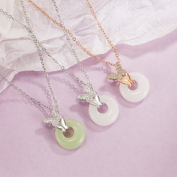 Sweet Air L18 日韓流行時尚項鍊 雜誌推薦款 閃鑽蝴蝶點綴仿玉石質感造型 項鍊 頸鏈