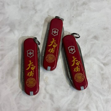 [沐沐屋] VICTORINOX 維氏 大甲媽祖 紀念刀 6用 護衛 瑞士刀