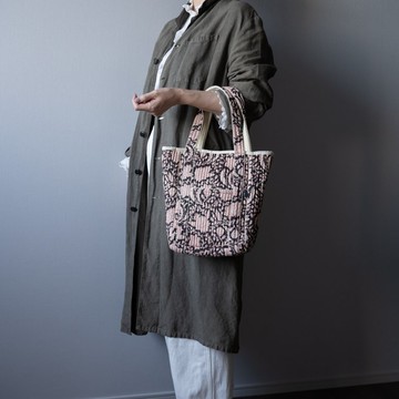 印度木印印花布 × 絎縫直式托特包　黑色