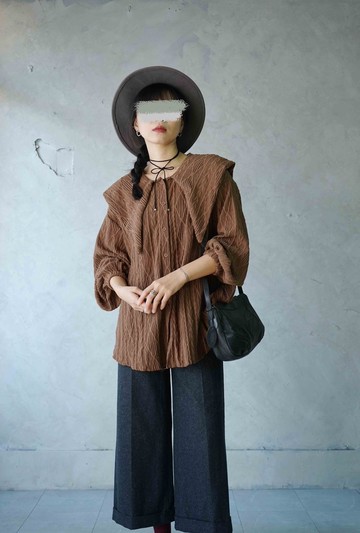 尋寶古著-枯木棕色水手領薄針織上衣