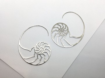大海小世界。鸚鵡螺大耳環。925純銀。sterling silver