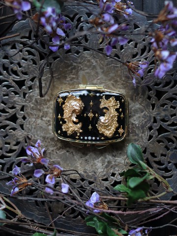 復古風格收納鏡盒 古典紋飾