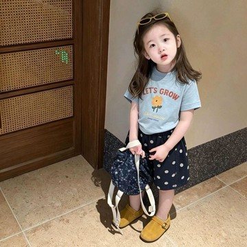 超甜價格直降🤑韓版女童套裝2026新款女字母花朵印花軟糯上衣波點短褲兩件套BVTA