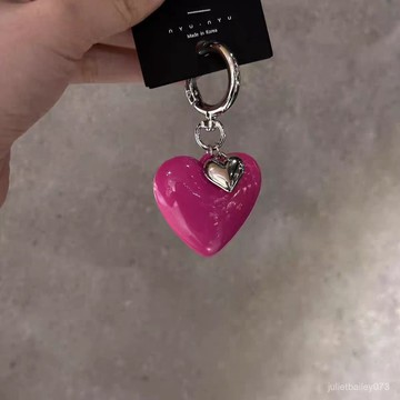 ♡ 𝑪𝒉𝒊𝒄 𝒖 ♡韓國東大門nyunyu 大顆粒玫紅愛心鑰匙扣吊墜氣質輕奢包包掛件