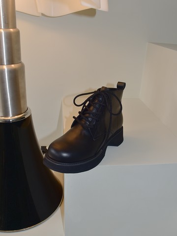 Round Toe Platform Ankle Boots_Black