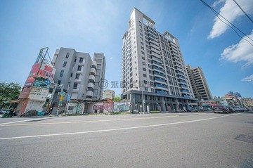 籬仔內輕軌站臨路權利土地｜高雄市前鎮區憲德段