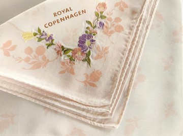 復古皇家哥本哈根手帕 花卉刺繡 (19.5 英吋)