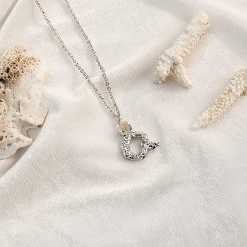 字母吊墜 Q 字母