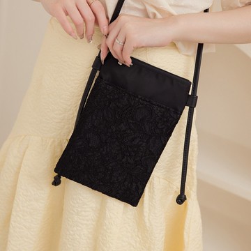 日本製-尾州織 精緻黑蕾絲手機包側背包