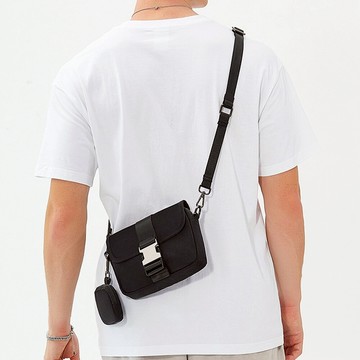 包包 斜背包 工裝包 尼龍包包 防潑水包包 男生小包 攜便包 男生手機包 輕便包包 附小掛包 黑色包包 男生禮物 324