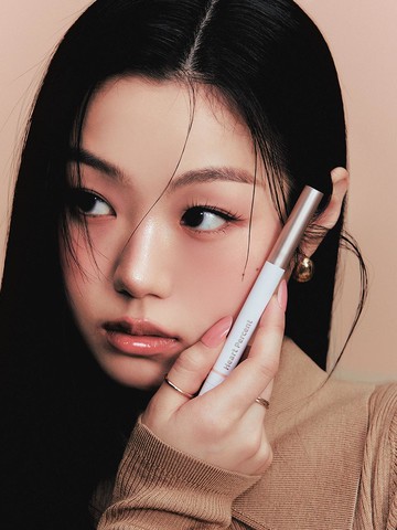 Dot on Mood One Way Glow Tint