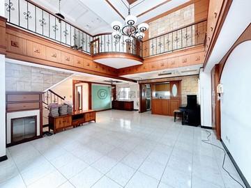 科工館絕美六房四衛雙平車樓中樓｜高雄市苓雅區憲政路