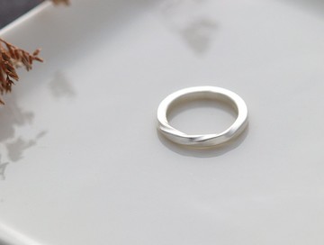 ni.kou 純銀 方形 雙扭轉 單戒 女戒 尾戒