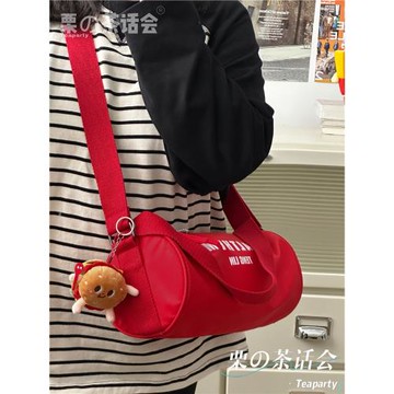 百搭ins小眾高級感紅色斜挎包潮 休閑運動單肩包大學生圓筒包包女