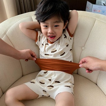 【台灣出貨】免運【2324人好評】男童傢居服夏韓係ins風短袖短褲 寶寶護肚冰絲莫代爾睡衣套裝