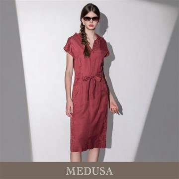 現貨【MEDUSA 曼度莎】亞麻蕾絲拼接古典綁帶洋裝（M-XL）｜洋裝推薦 長洋裝 度假穿搭