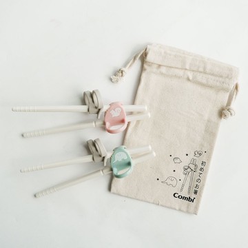 【combi】三階段彈力學習筷 (右手/左手, 附環保收納袋)