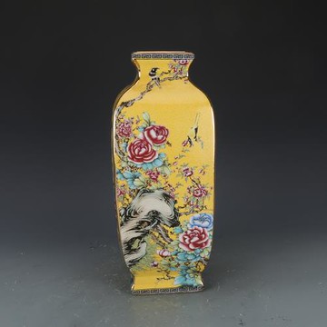 乾隆禦黃地粉彩描金花鳥四方瓶花瓶