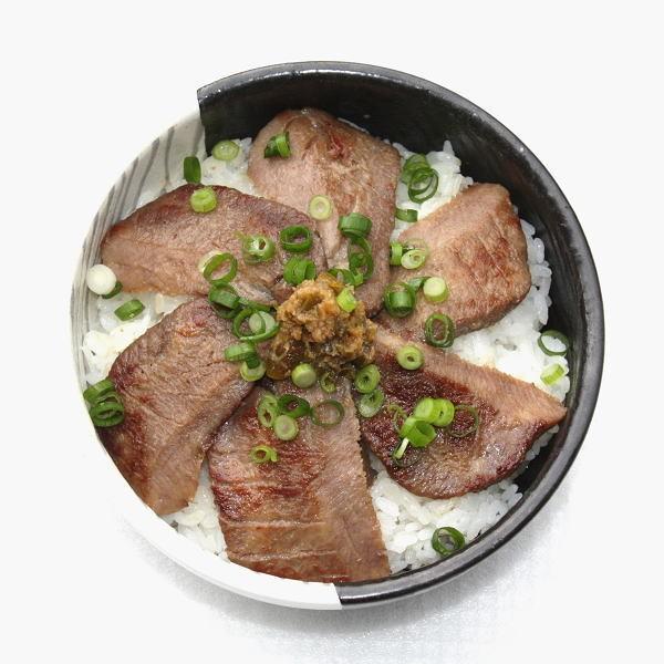 極上牛タン2Pセット 仙台名物 肉厚でやわらか牛たん　ギフトにご自宅用に。