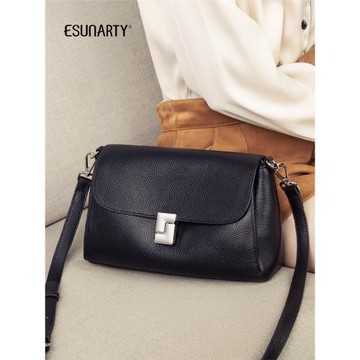 真皮腋下包女2025年新款潮秋季時尚小方包高級感休閑輕便斜挎女包