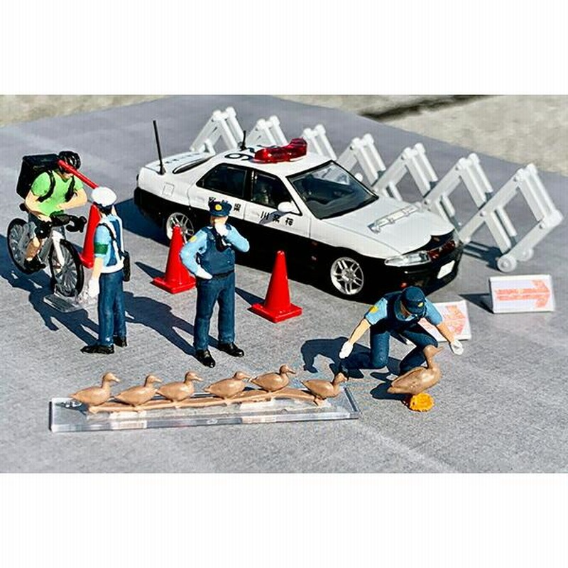 TLV ネオ ジオコレ64 警察 日産 スカイライン パトロールカー トミカ