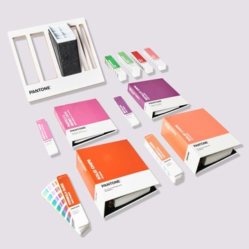 PANTONE 色票 參考色庫/GPC305B