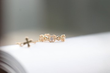 純14K 復古耳夾和十字鍊耳環