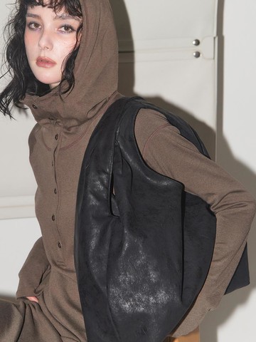 Draped Shoulder Bag [Vintage Black]