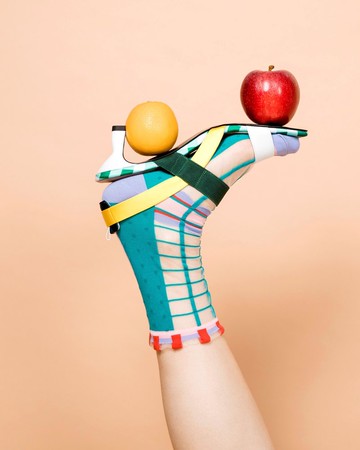 幾何系列 | 一抹綠 -【台灣製】點點格子透紗中筒襪