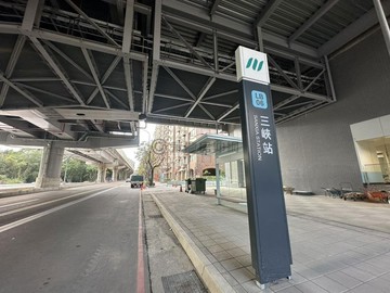 我家旁即是捷運站|康橋大三房車前後陽台雙衛開窗｜新北市三峽區國慶路