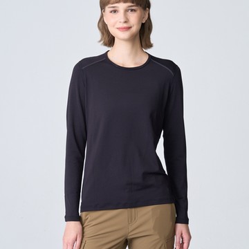 Wildland荒野女輕能量纖維親膚保暖衣黑色