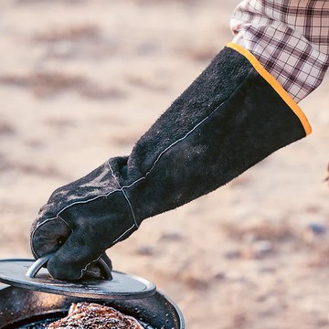 美國LODGE 加長型耐高溫隔熱麂皮革手套(一雙) A5-2