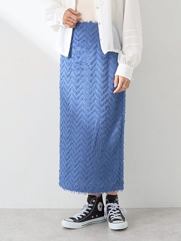 立體流蘇後開岔設計合身長裙(1K43L0L0400) - earth music&ecology