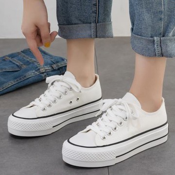 厚底白色帆布鞋女2025新款低幫夏季透氣增高初中學生板鞋百搭軟底