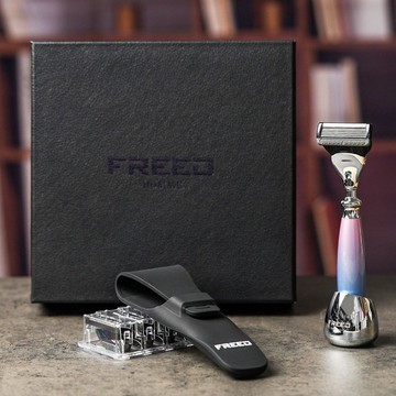 【兩週年特仕款】尊爵四件組五刀式刮鬍刀禮盒-獨角獸 客製化刻字