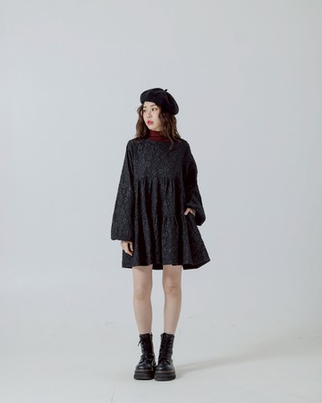 質感緹花澎袖蛋糕短洋裝 兩色售