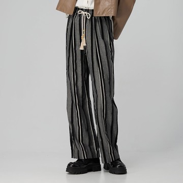 OUWEY歐薇 植絨質感九分寬直筒褲(黑；S-L)