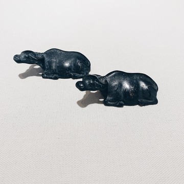 銅鐵 臥牛 茶枕