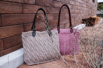 手作-淺奶褐-手編織溫暖-手編織麻花羊毛毛線肩背包